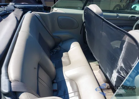 2002 Chrysler Sebring Gtc z USA, uszkodzony, nr VIN 1C3EL75RX2N214775